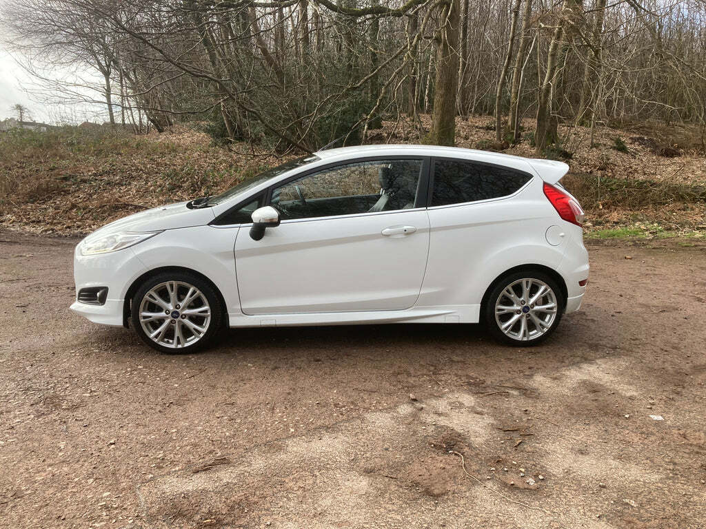 Ford Fiesta 1.0 Ecoboost Titanium X Hatchback CA15ZTG White #6