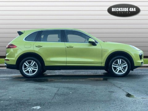 Porsche Cayenne 3.0 Td V6 RX65UMY Green #2
