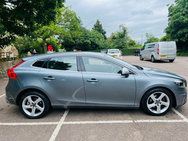 Volvo V40 2.0 D2 R-design Nav Euro 6 118 Bhp Grey #4