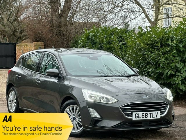 Ford Focus 1.0T Ecoboost Titanium Hatchback GL68TLV Grey