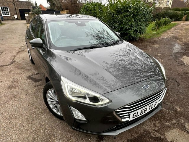Ford Focus 1.0T Ecoboost Titanium Hatchback GL68TLV Grey #3