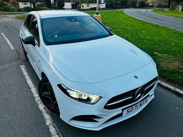 Mercedes-Benz A Class 1.3 A180 Amg Line Edition Executive Hatchback SD71MTX White #3