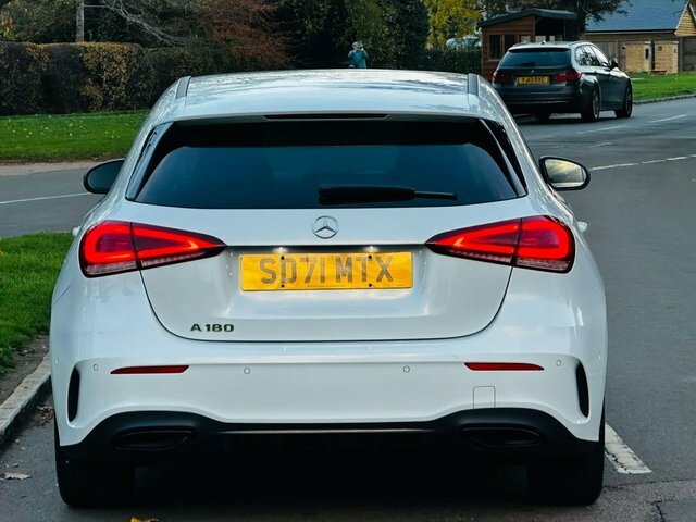 Mercedes-Benz A Class 1.3 A180 Amg Line Edition Executive Hatchback SD71MTX White #6