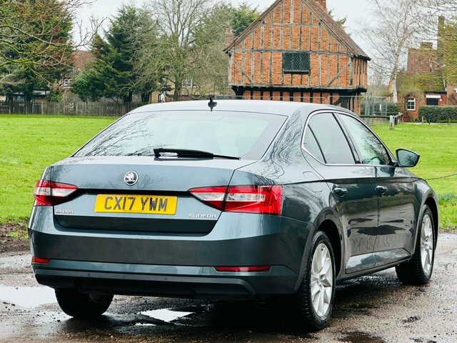 Skoda Superb 2.0 Tdi Se Business Hatchback Dsg Euro CX17YWM Grey #5