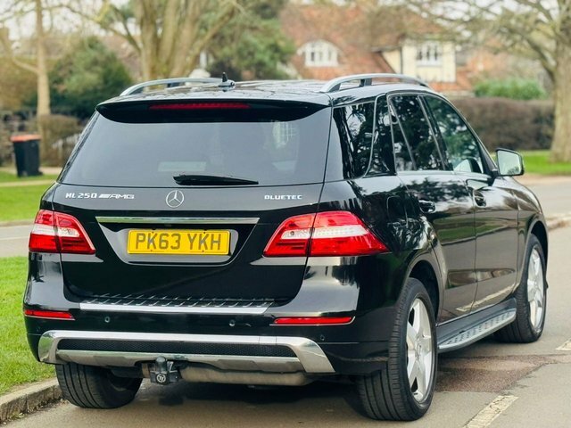 Mercedes-Benz M Class 2.1 Ml250 Bluetec Amg Sport Suv G-troni Black #6