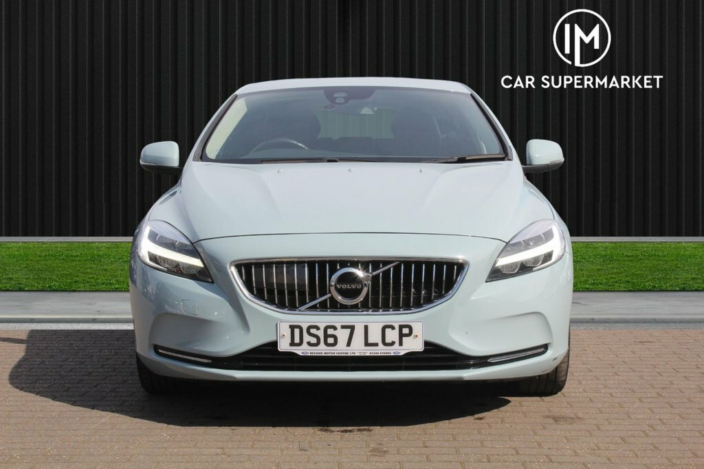 Volvo V40 2L Inscription Blue