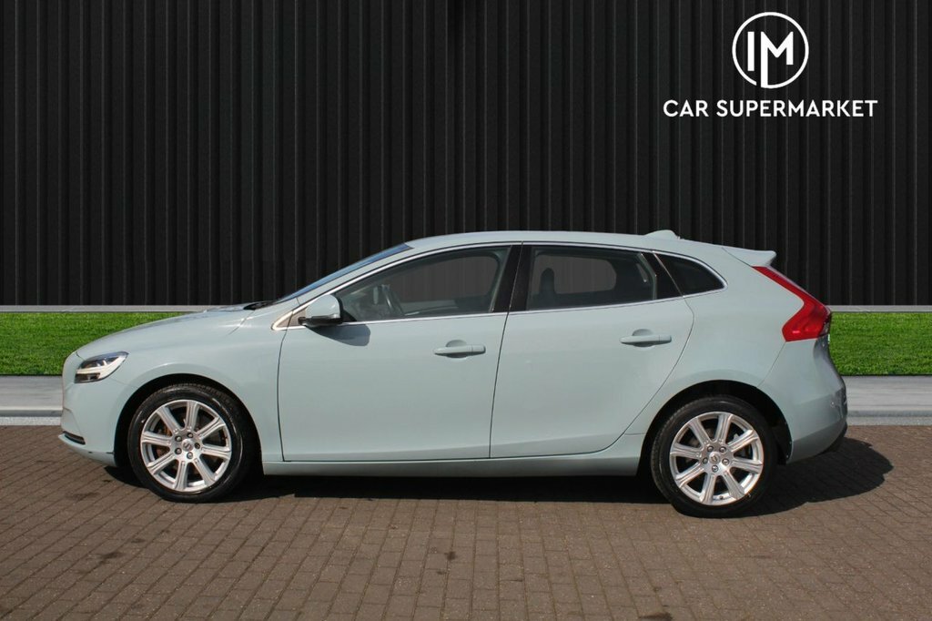 Volvo V40 2L Inscription DS67LCP Blue #4