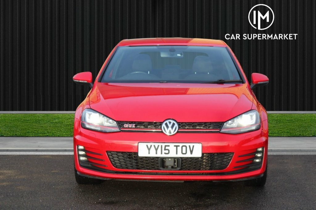 Volkswagen Golf 2L Gti Performance Red