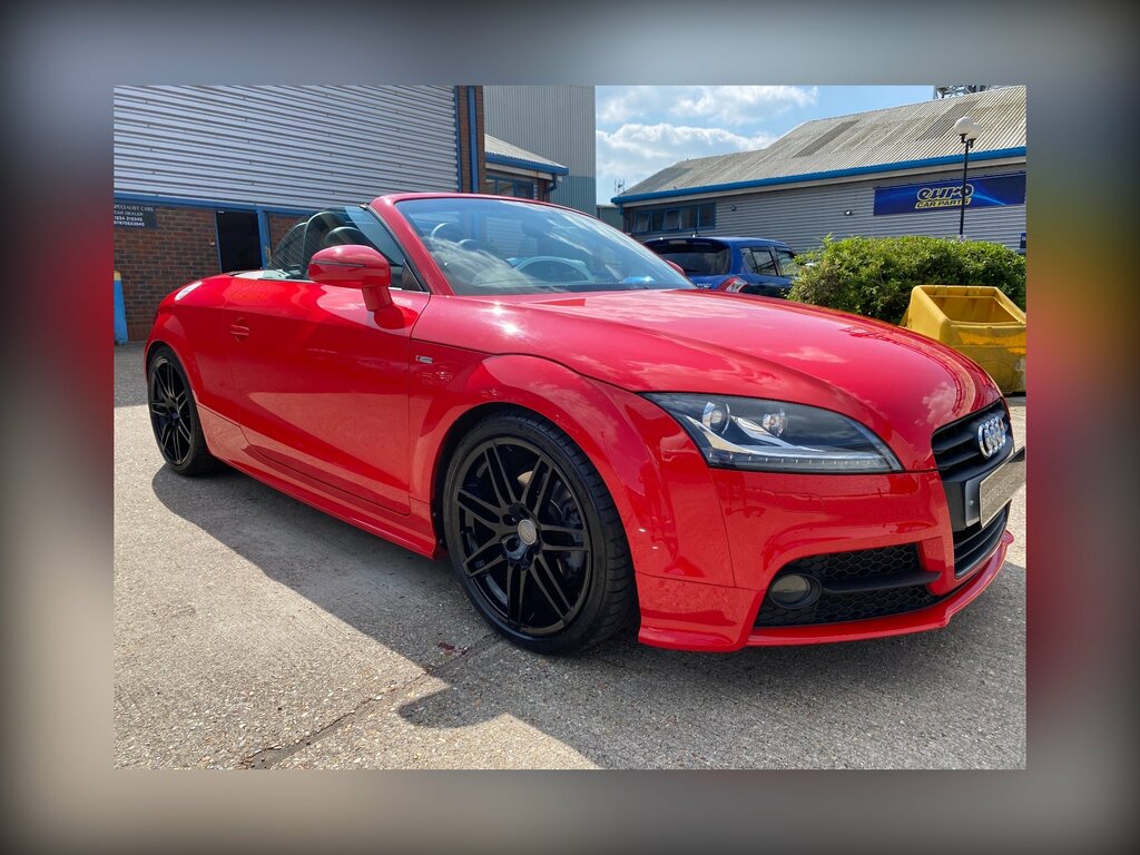 Audi TT 2.0T Fsi Black Edition S Tronic Red
