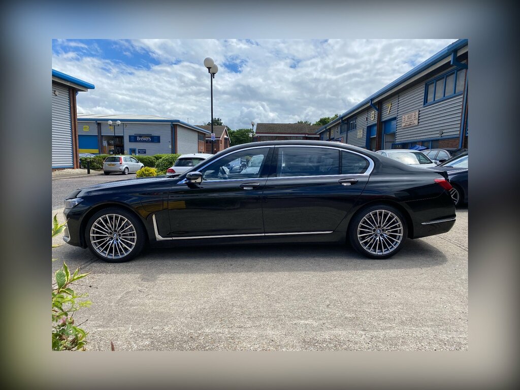 BMW 7 Series 745Le Xdrive Black #5