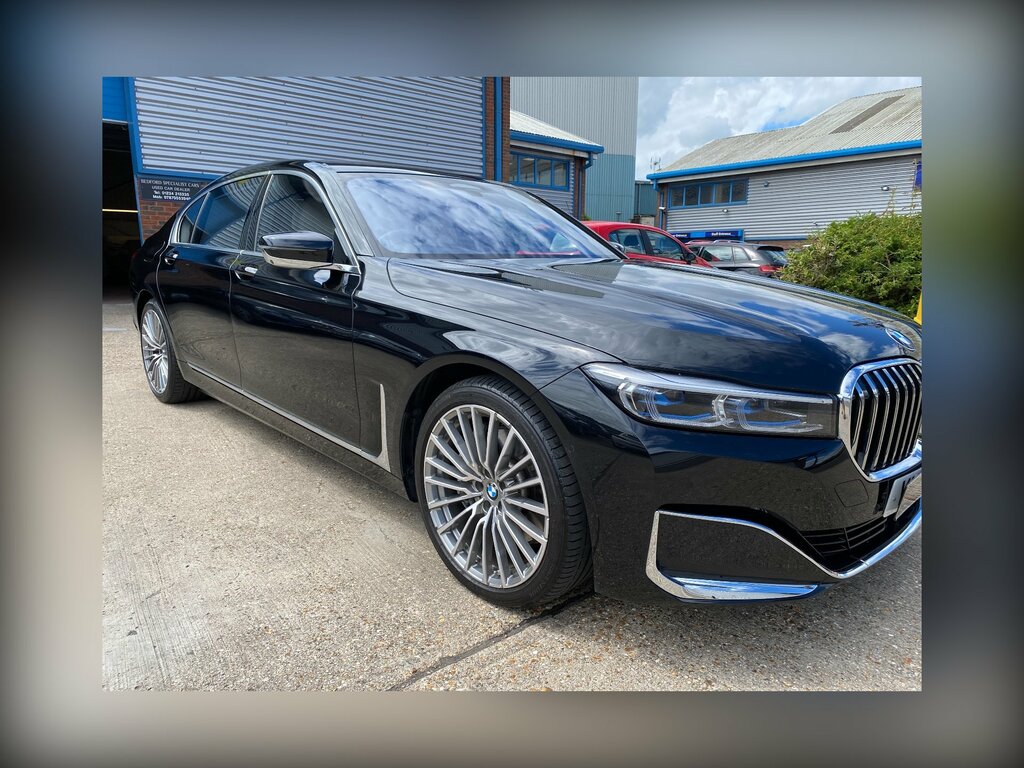 BMW 7 Series 745Le Xdrive Black