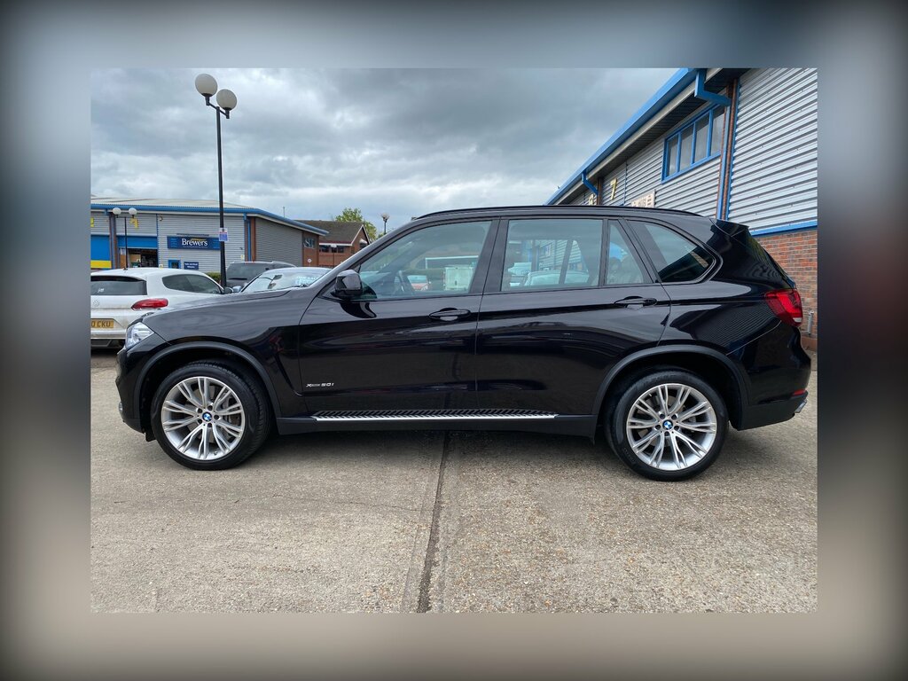 BMW X5 Xdrive50i Se Black #6