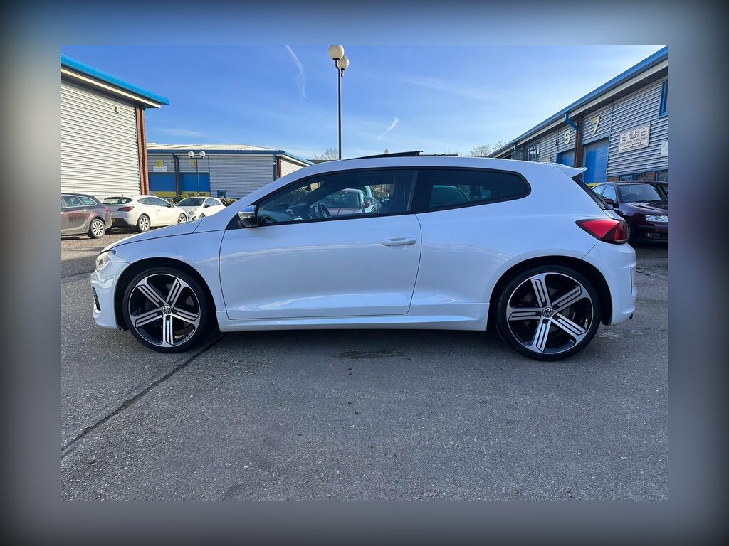 Volkswagen Scirocco R Tsi 2-Door White #4