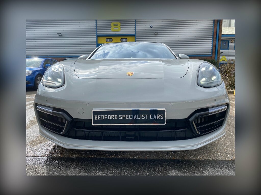 Porsche Panamera 4 Sport Turismo Pdk 5-Door VT19JKJ Grey #2