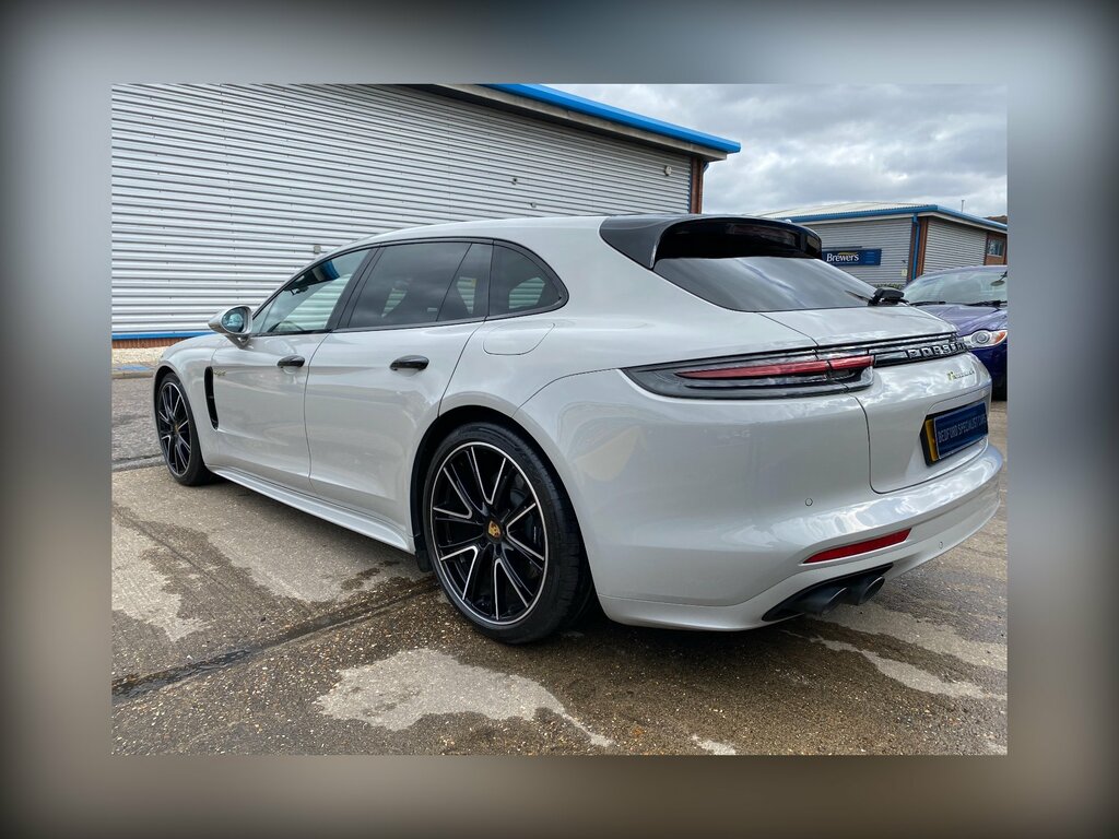 Porsche Panamera 4 Sport Turismo Pdk 5-Door VT19JKJ Grey #6