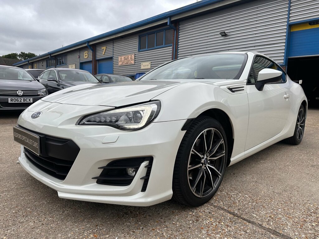 Subaru BRZ Se Lux 2-Door White #3