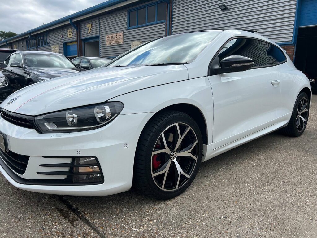 Volkswagen Scirocco 2.0 Tsi Bluemotion Tech Gts Dsg White #2