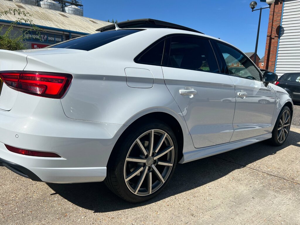 Audi A3 Tfsi Black Edition 4-Door White #4