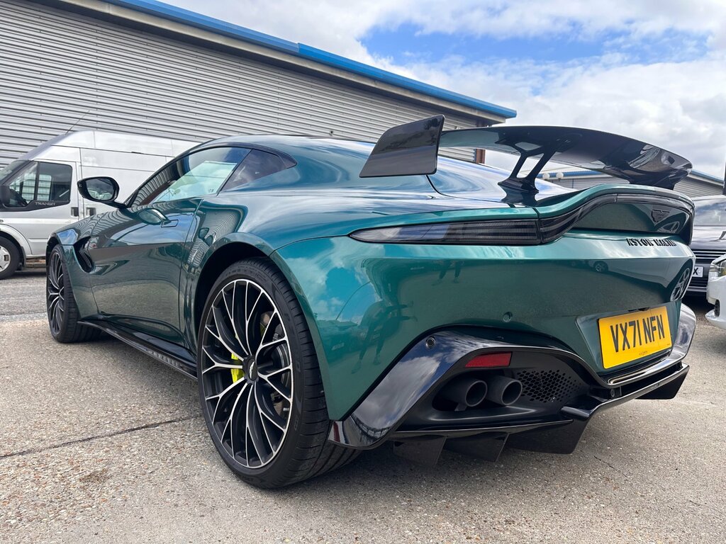 Aston Martin Vantage F1 Edition V8 3-Door Green #5