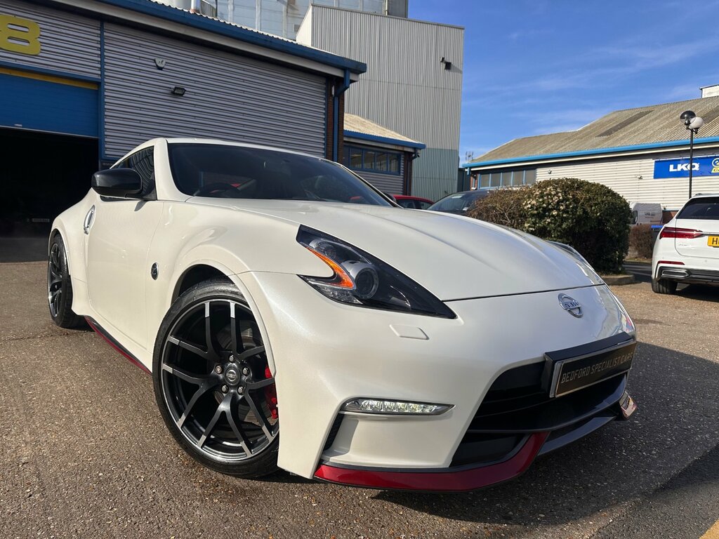 Nissan 370Z 3.7 V6 344 Nismo White
