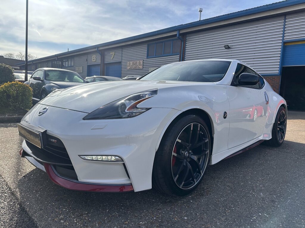 Nissan 370Z 3.7 V6 344 Nismo White #6