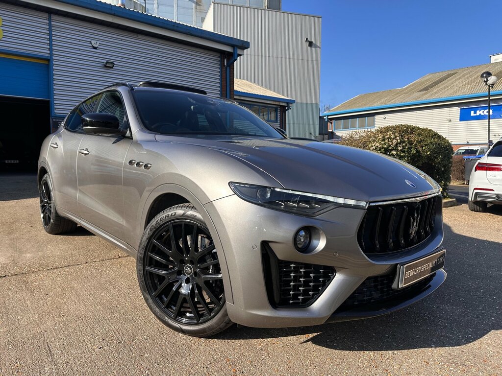 Maserati Levante V6 Gransport Grey