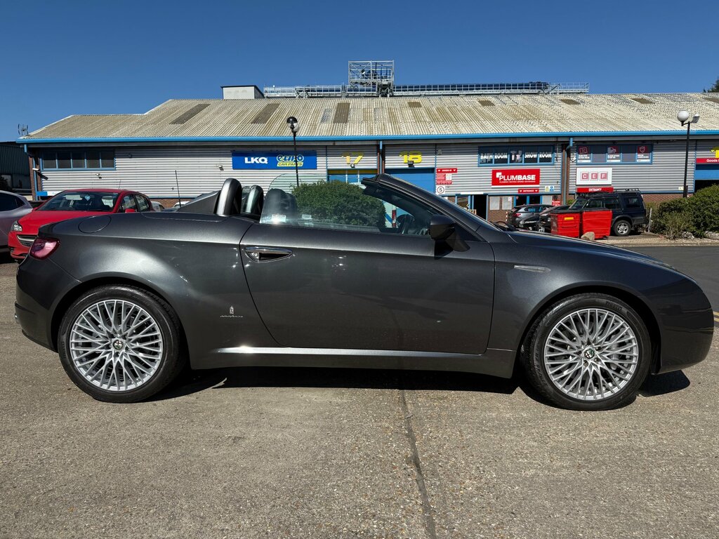 Alfa Romeo Spider 3.2 V6 Jts Q4 Qtronic Grey #3
