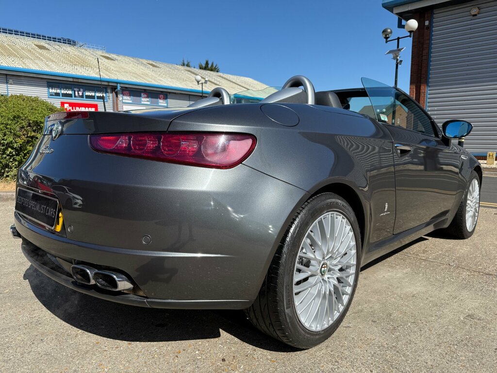 Alfa Romeo Spider 3.2 V6 Jts Q4 Qtronic Grey #4