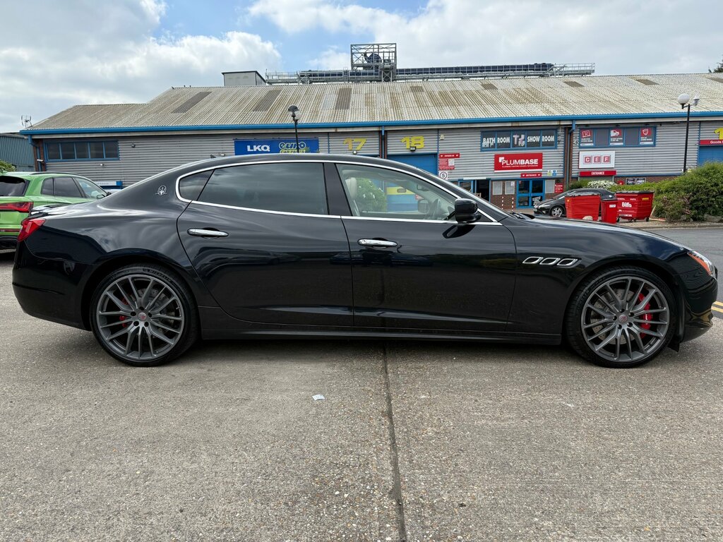 Maserati Quattroporte V8 Gts Black #3