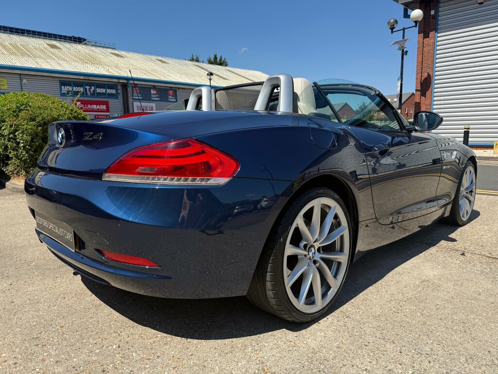 BMW Z4 30I Sdrive YB09WTU Blue #4