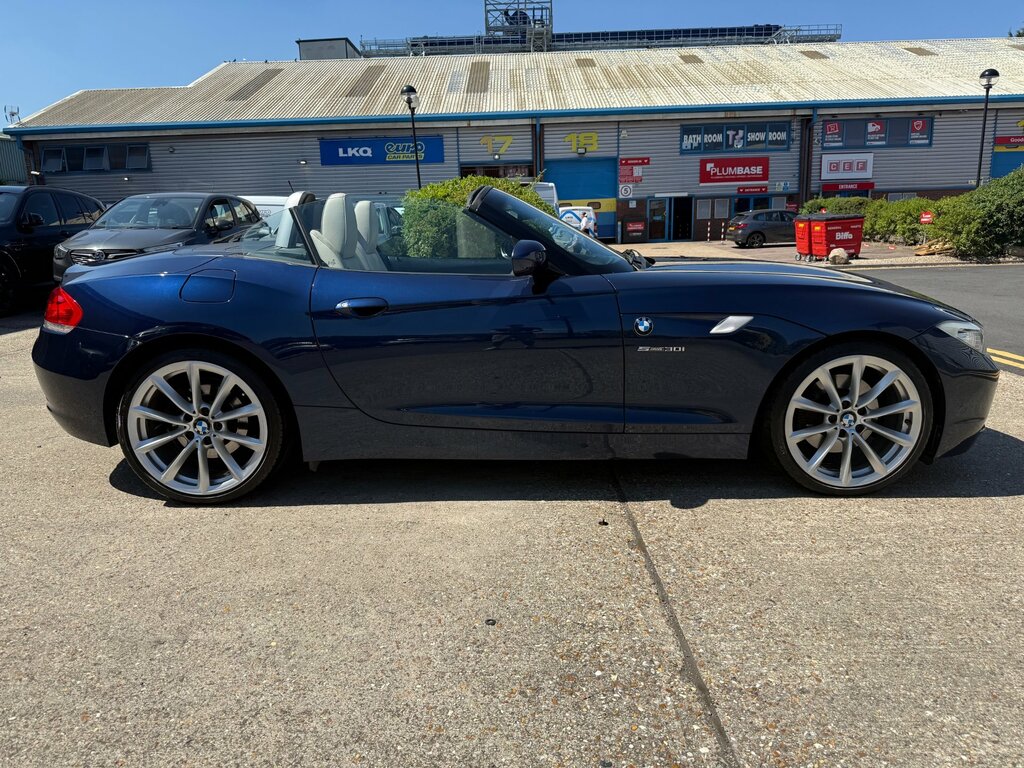 BMW Z4 30I Sdrive YB09WTU Blue #3