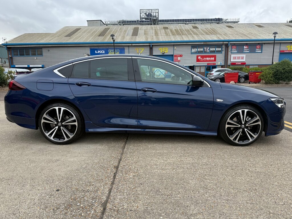 Vauxhall Insignia 2.0 Turbo D 174 Sri Vx-line Nav Blue #3