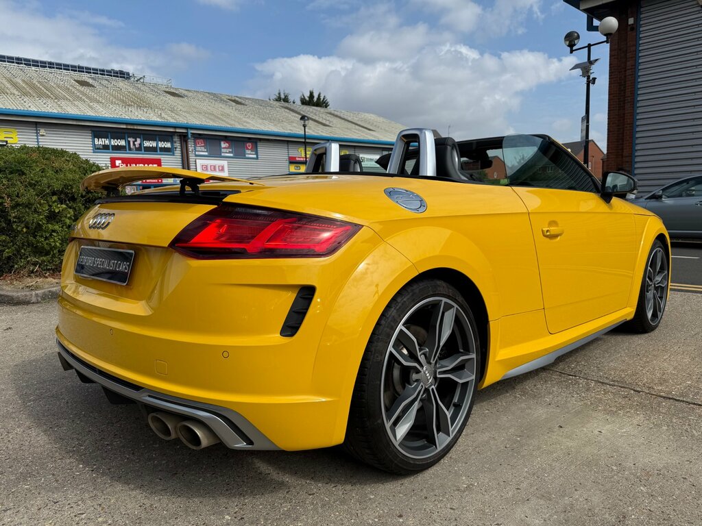 Audi TTS 50 Tfsi Quattro Tts S Tronic Yellow #4