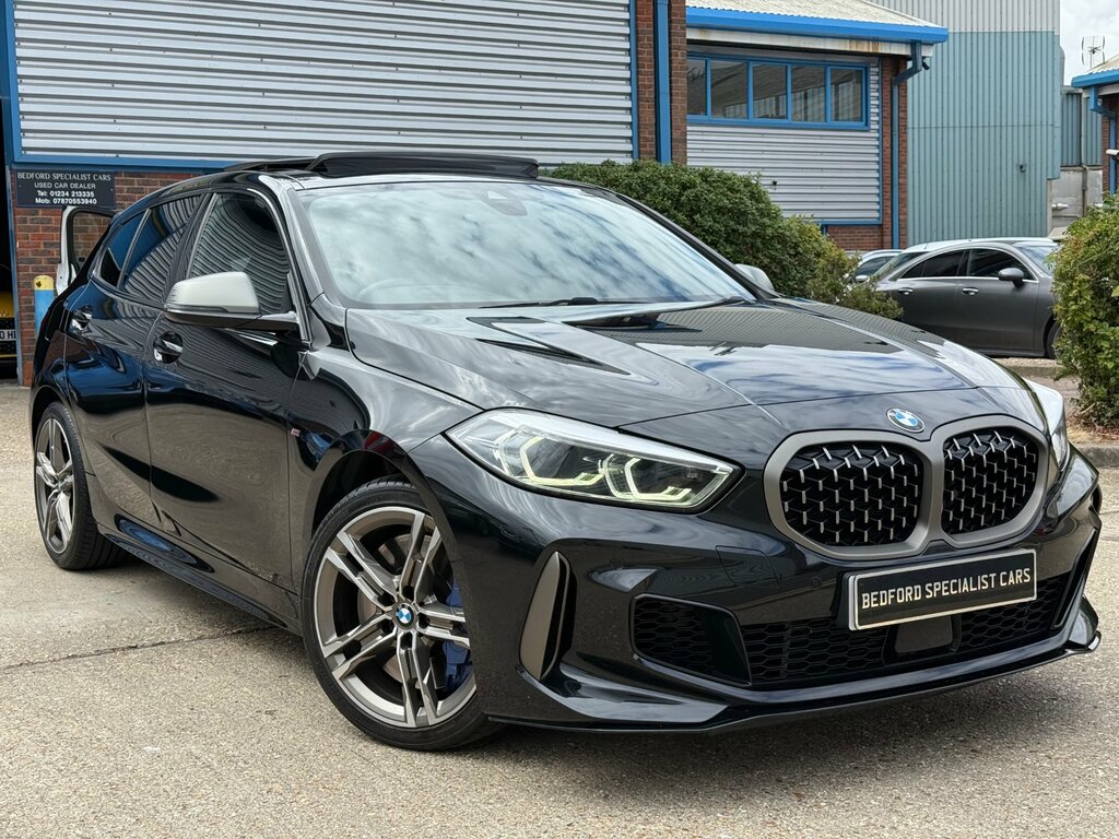 BMW 1 Series M135i Xdrive Step Black