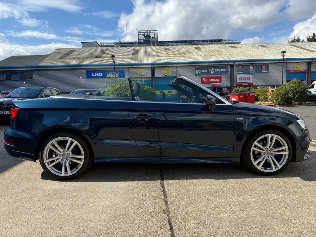 Audi A3 35 Tfsi S Line S Tronic EJ20YVU Blue #3