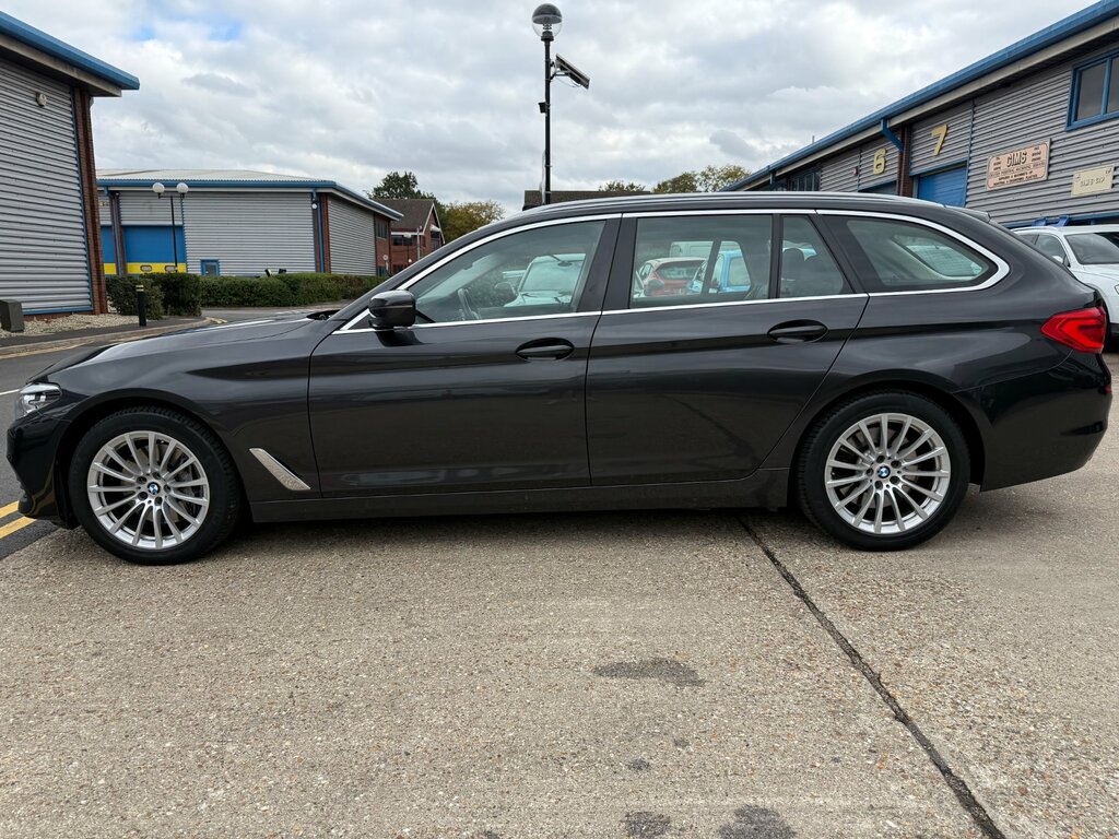 BMW 5 Series 3.0 540I Gpf Se Touring Xdrive Eur Grey #5