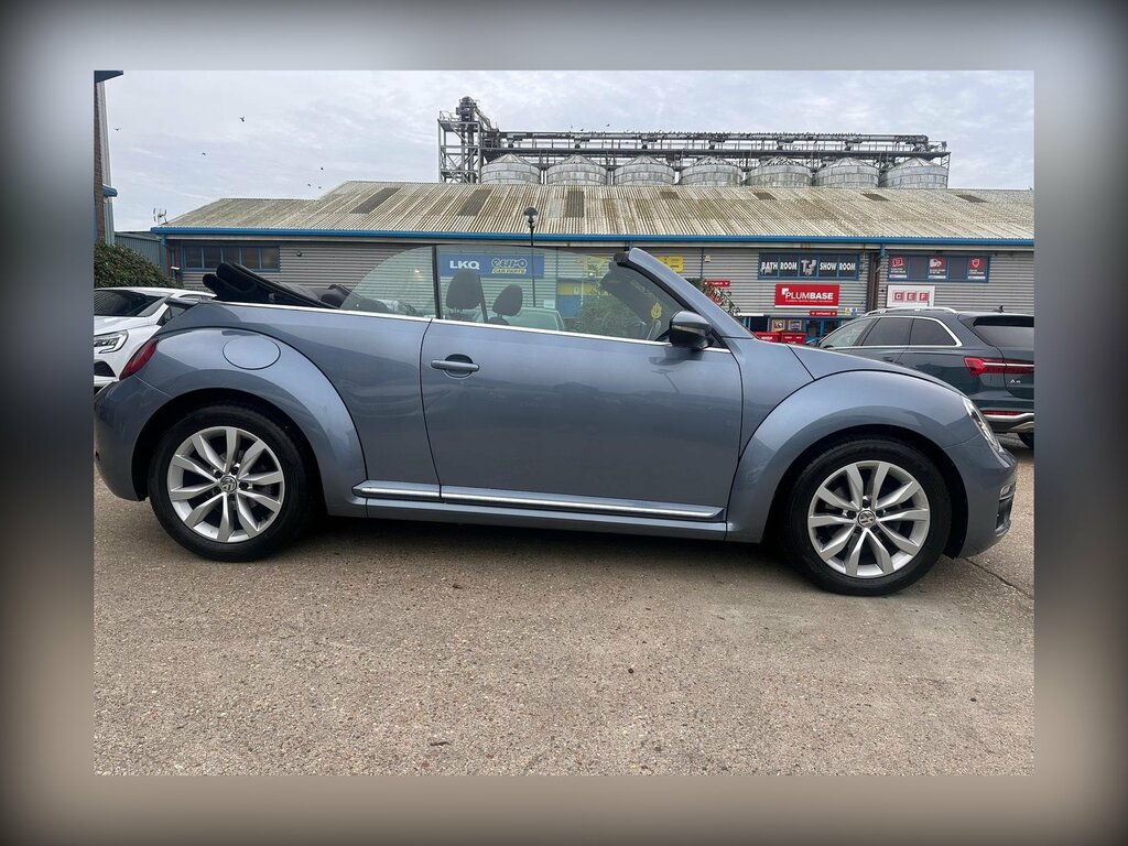 Volkswagen Beetle Design Tsi Bluemotion Technology 2-Door Blue #5