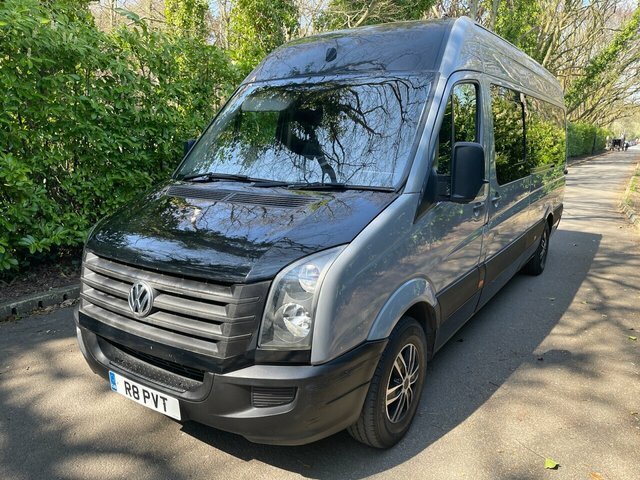 Volkswagen Crafter 2014 2.0L Cr35 Tdi Hr Pv 0D 108 Bhp Black #4