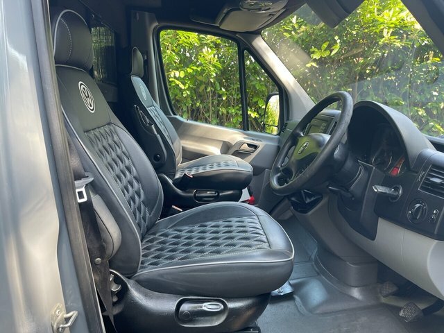 Volkswagen Crafter 2014 2.0L Cr35 Tdi Hr Pv 0D 108 Bhp Black #6
