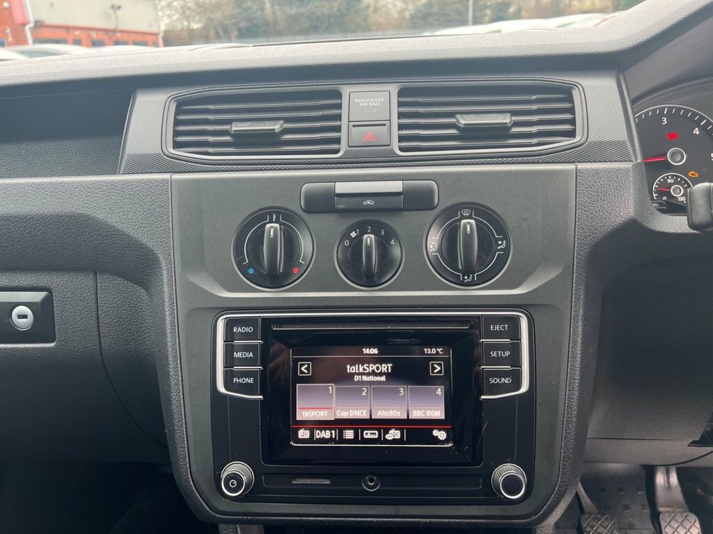 Volkswagen Caddy 2019 2.0 C20 Tdi Beechwood Custom Black #3