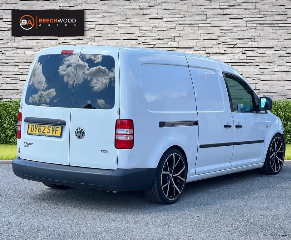 Volkswagen Caddy Maxi 2012 1.6 Tdi C20 Maxi Fwd White #4