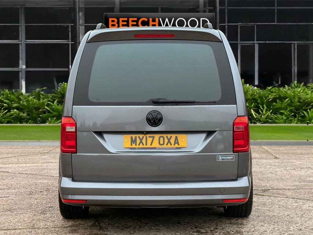 Volkswagen Caddy Maxi 2017 2.0 Tdi C20 Maxi Combi Van Dsg Fwd Grey #3