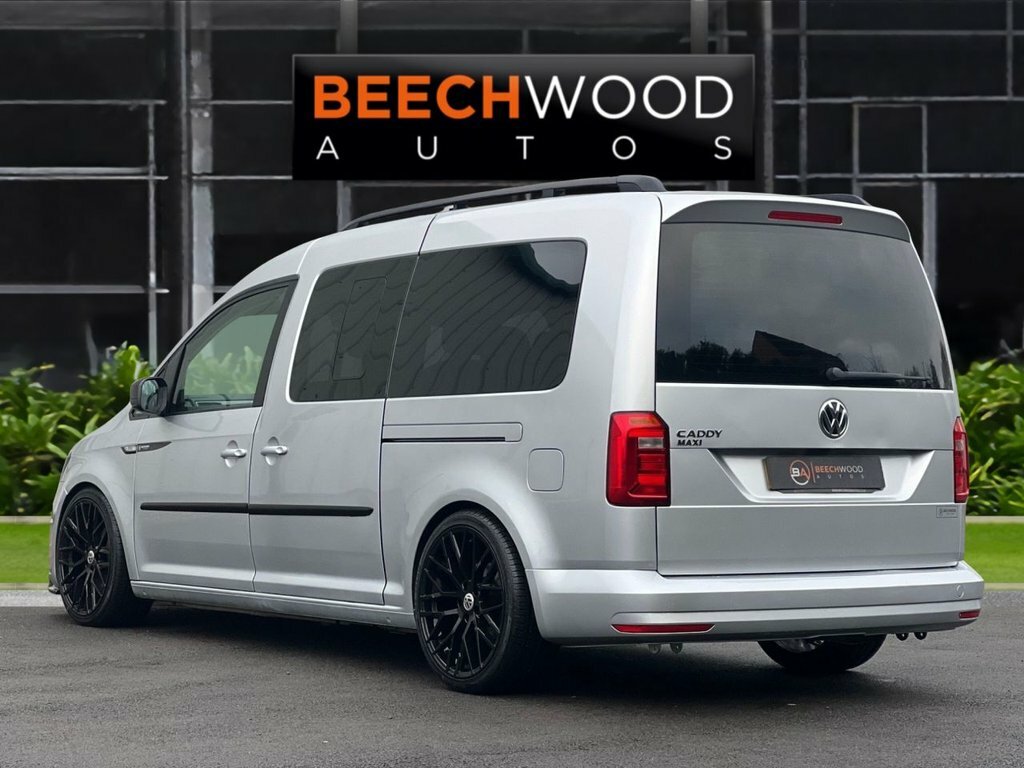 Volkswagen Caddy Maxi Life 2018 2.0 Tdi Bluemotion Tech Mpv Dsg Eu DK18RYD Silver #4