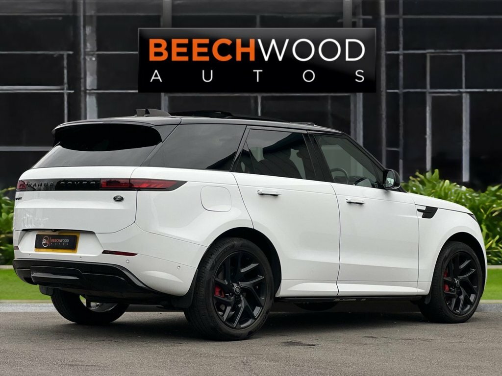 Land Rover Range Rover Sport 2023 3.0 D300 Mhev Dynamic Se Suv BV23LLX White #4