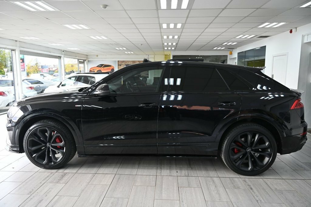 Audi Q8 3L Edition 1 LR70FWY Black #4