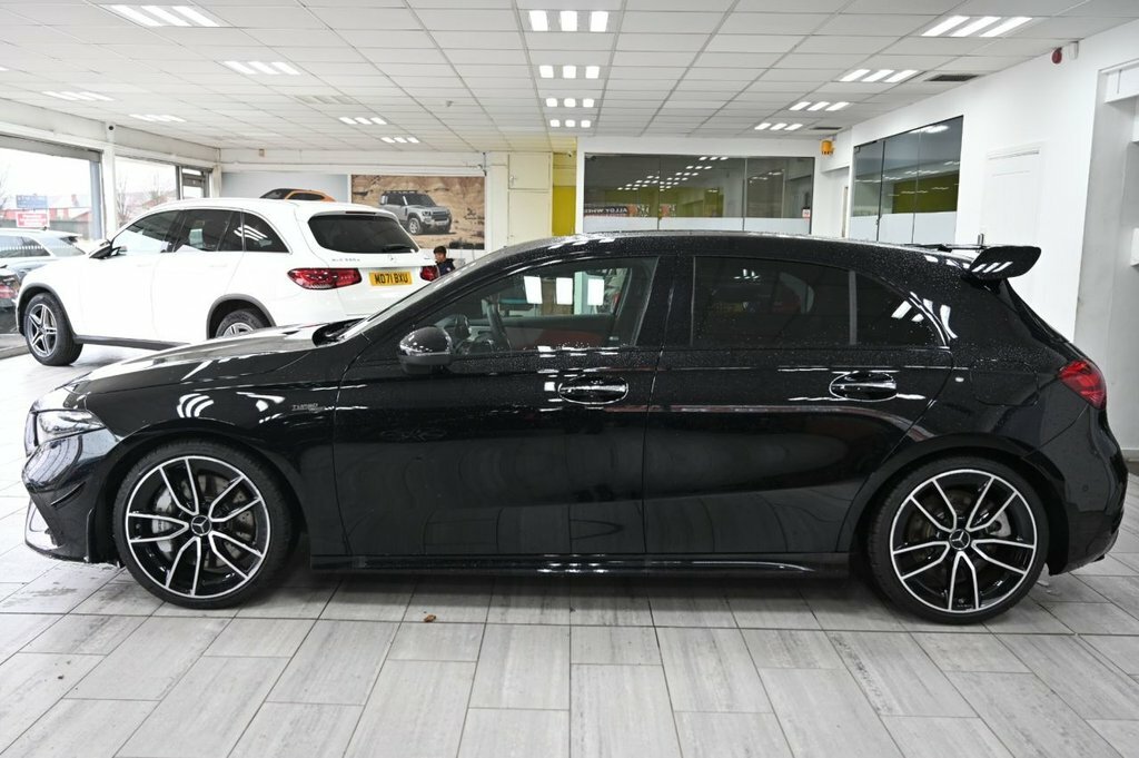 Mercedes-Benz A Class 2L Amg Touring Edition Black #4