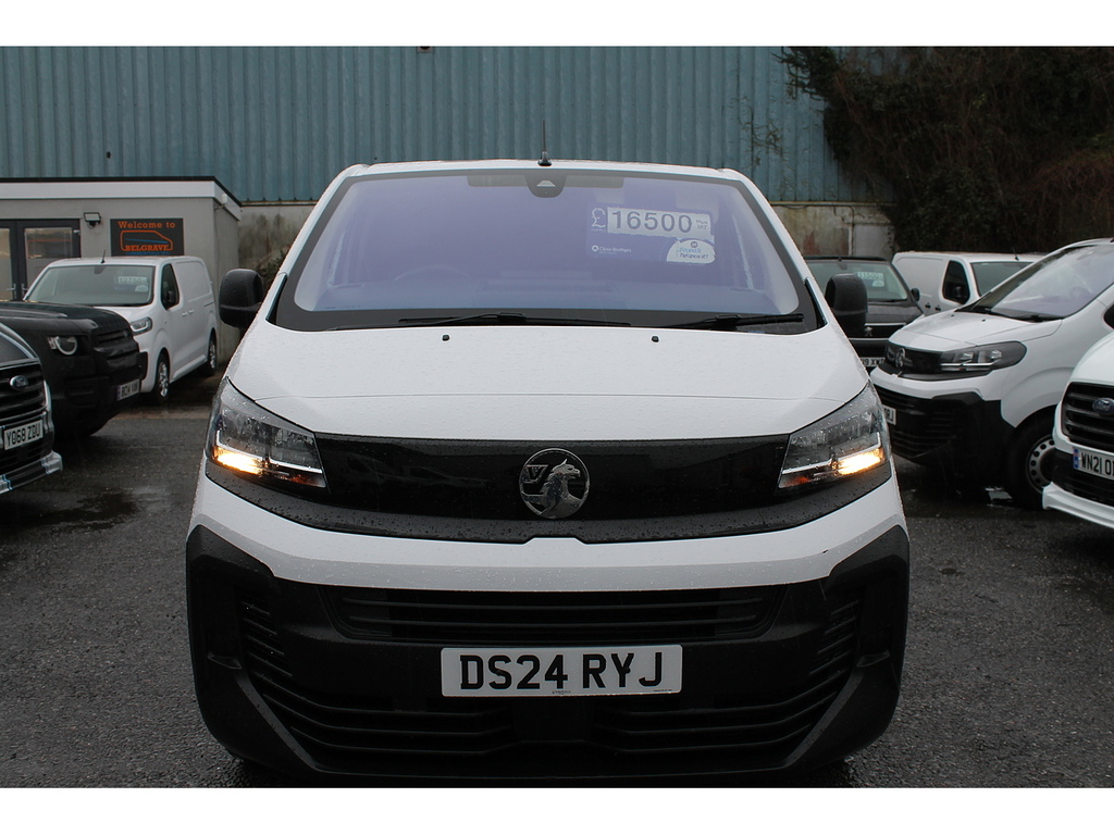 Vauxhall Vivaro Turbo D Prime DS24RYJ White #3