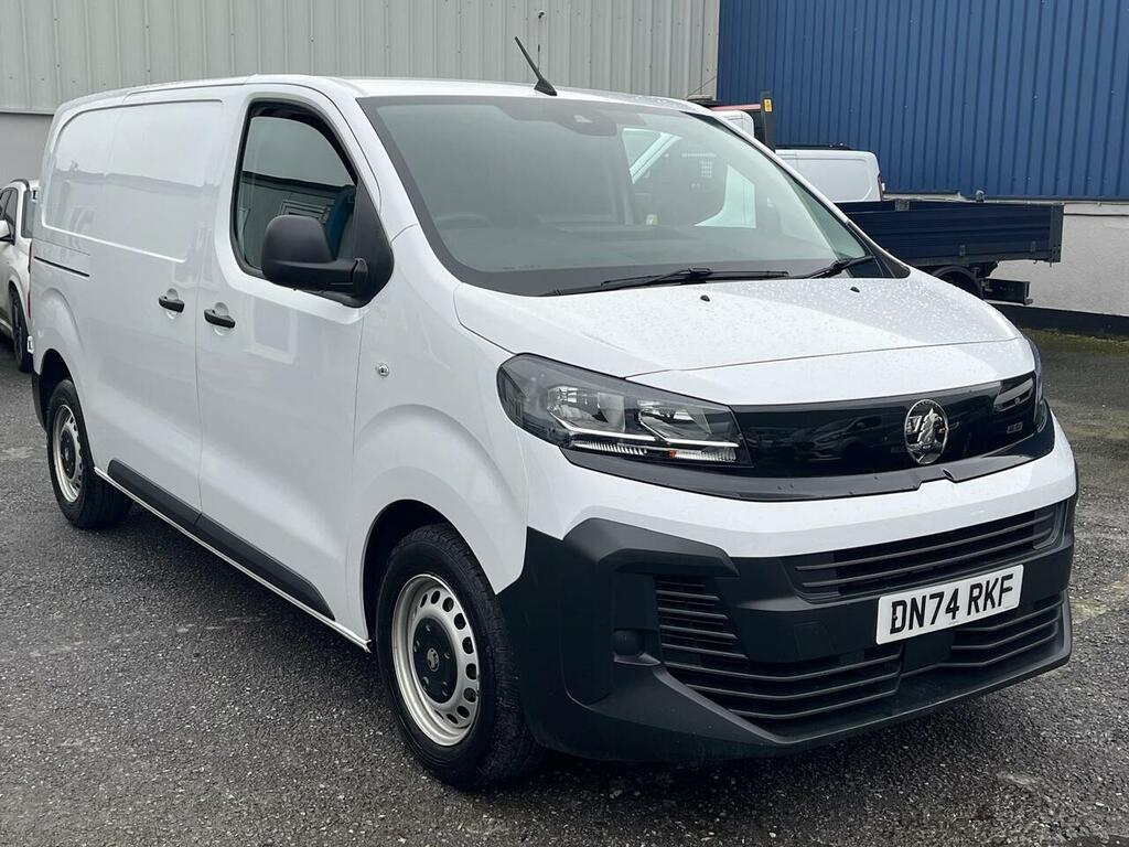 Vauxhall Vivaro Turbo D Prime DN74RKF White #3
