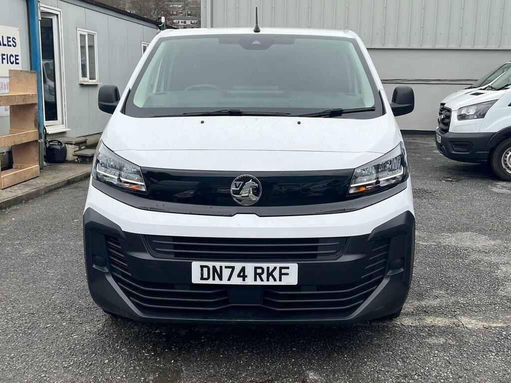 Vauxhall Vivaro Turbo D Prime DN74RKF White #2