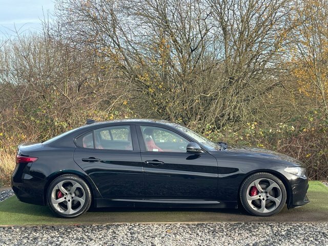 Alfa Romeo Giulia 2.2 Td Speciale Saloon Euro 6 S S YM67LXF Red #2